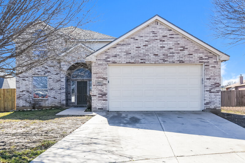 5013 Lake Valley Court